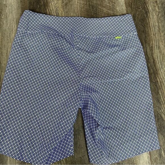 NWT Swing Control Masters Tummy Control Maria Blue Geometric Golf Shorts Size 8 - Picture 9 of 12